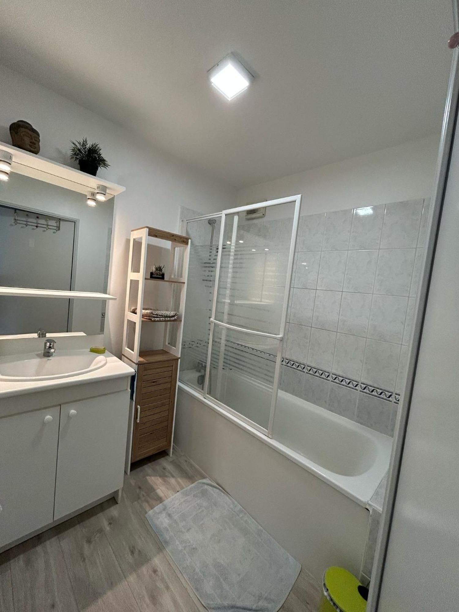 Appartement T3 Proche Circuit Du Mans Allonnes  Екстериор снимка